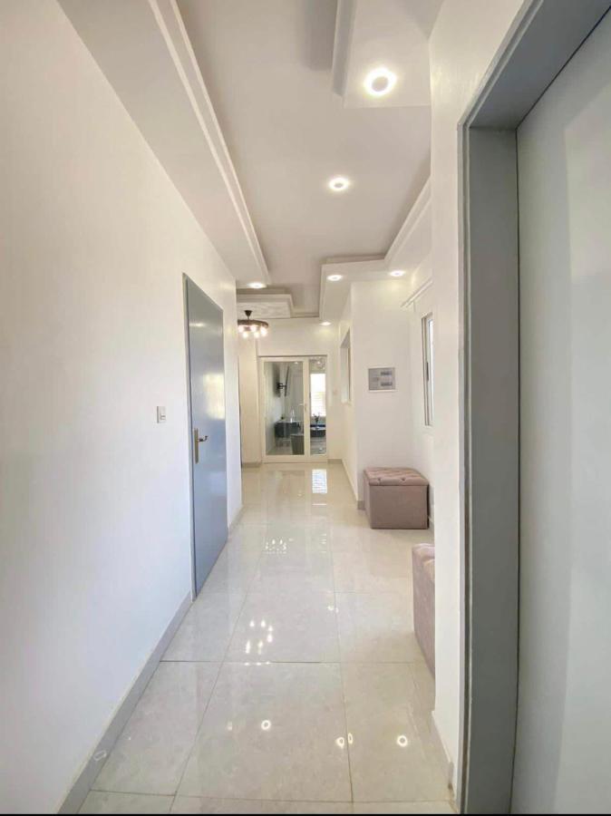 Appartement Haut Standing Idealement Situe A Dakar Kültér fotó
